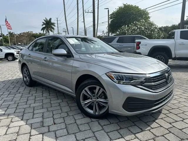 2024 Volkswagen Jetta SE photo 40