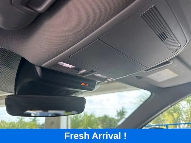 2025 Mazda CX-50 2.5 S Premium Package photo 10