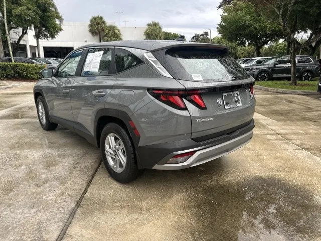2026 Hyundai Tucson SE photo 34