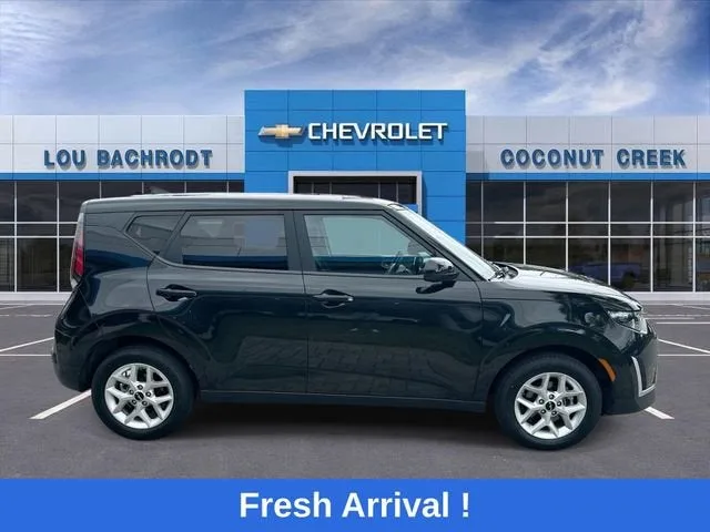 2024 Kia Soul LX photo 9