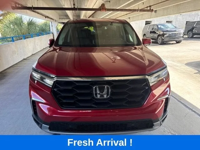 2024 Honda Pilot EX-L 7 Passenger photo 19