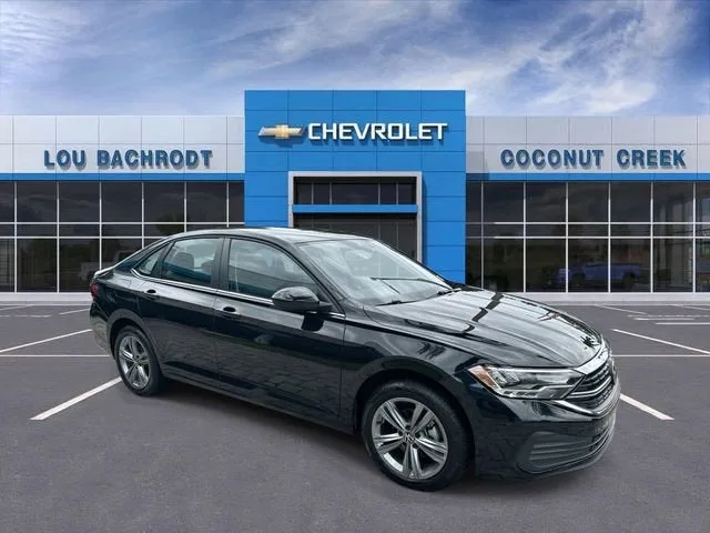 2024 Volkswagen Jetta SE photo 2
