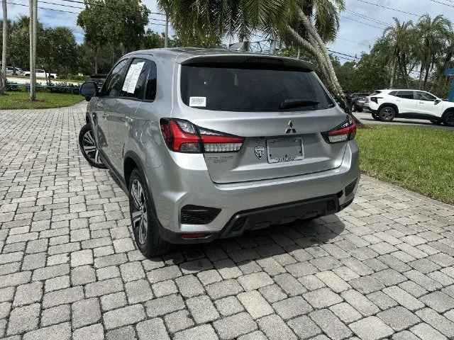 2025 Mitsubishi Outlander Sport S photo 12