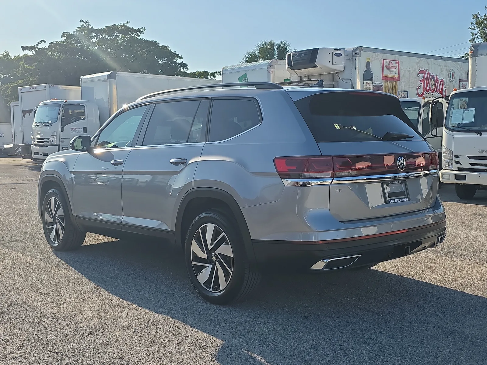 2026 Volkswagen Atlas 2.0T SE w/Technology photo 5