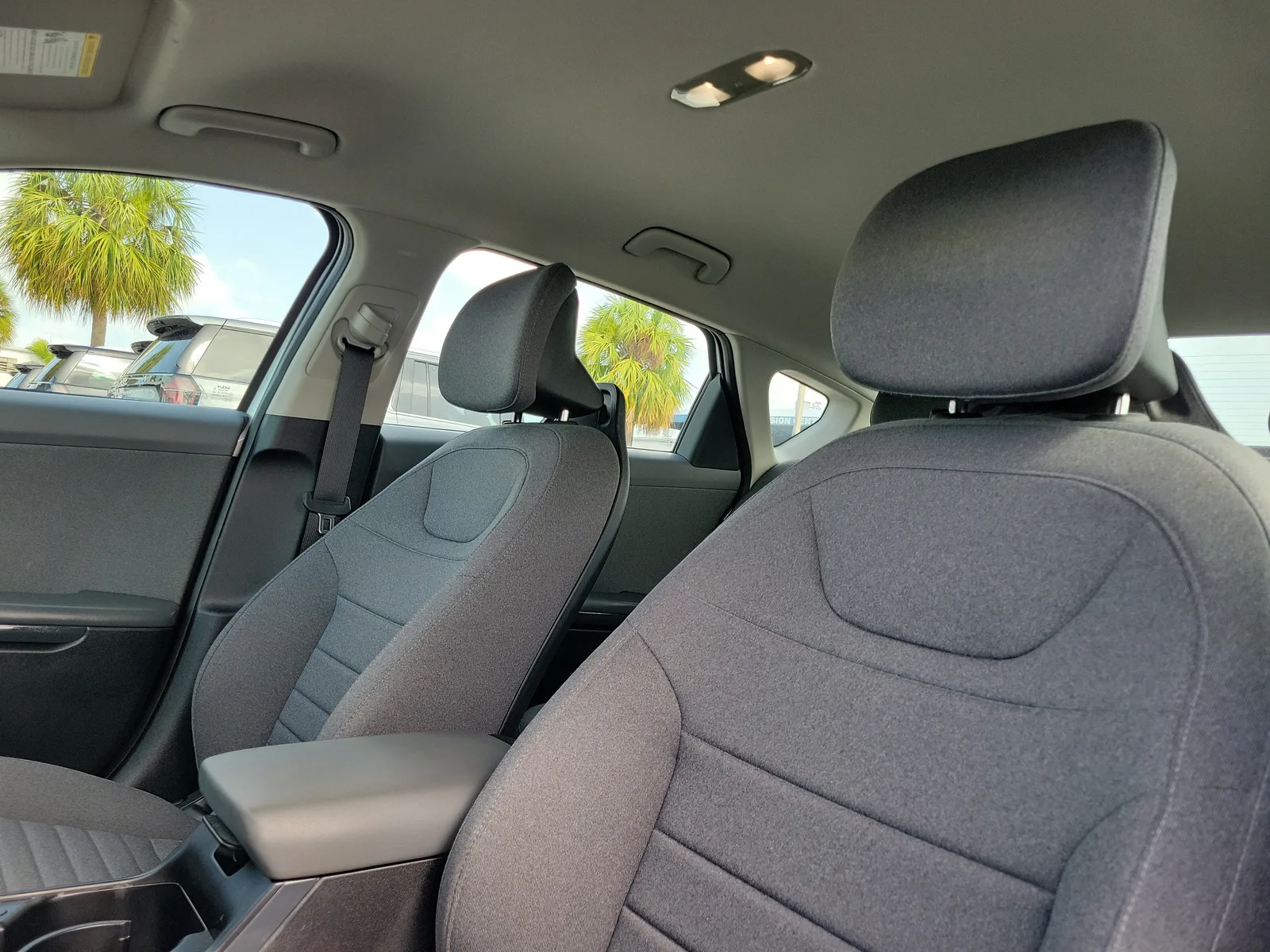 2025 Kia K4 EX photo 21