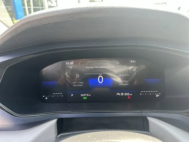 2024 Volkswagen Taos SE photo 26