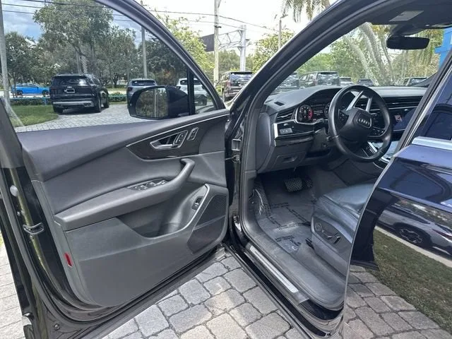 2021 Audi Q7 Premium Plus photo 22