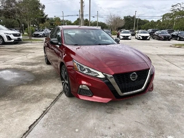 2022 Nissan Altima 2.5 SR photo 17