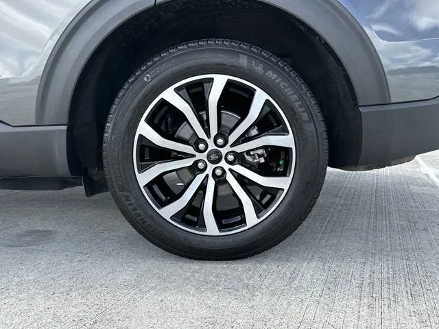 2020 Ford Explorer ST photo 11