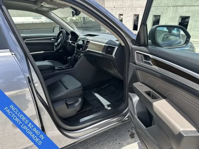 2022 Volkswagen Atlas 2.0T SE w/Technology photo 29