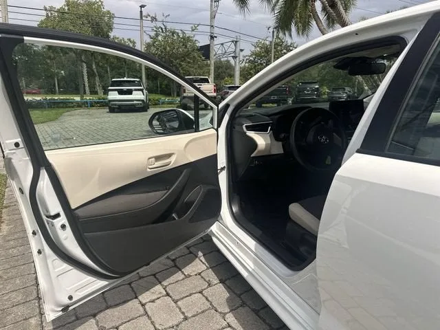 2024 Toyota Corolla LE photo 22