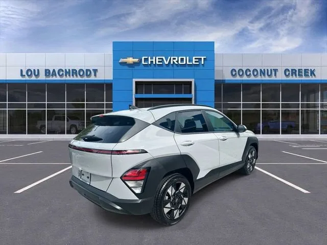 2025 Hyundai Kona SEL photo 8