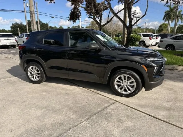 2024 Chevrolet Trailblazer LS photo 15