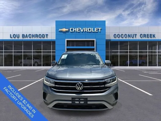 2022 Volkswagen Atlas 2.0T SE w/Technology photo 3