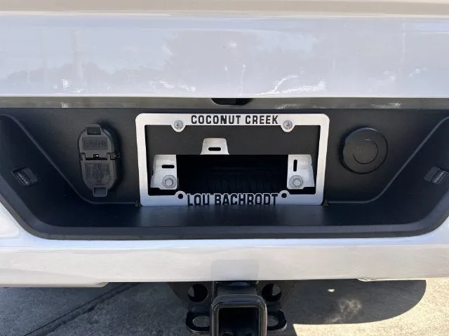 2025 Chevrolet Silverado 1500 Custom photo 13