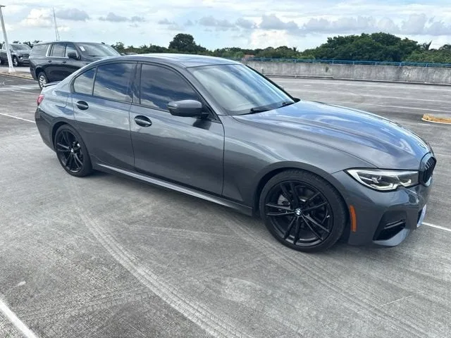 2019 BMW 3 Series 330i photo 16