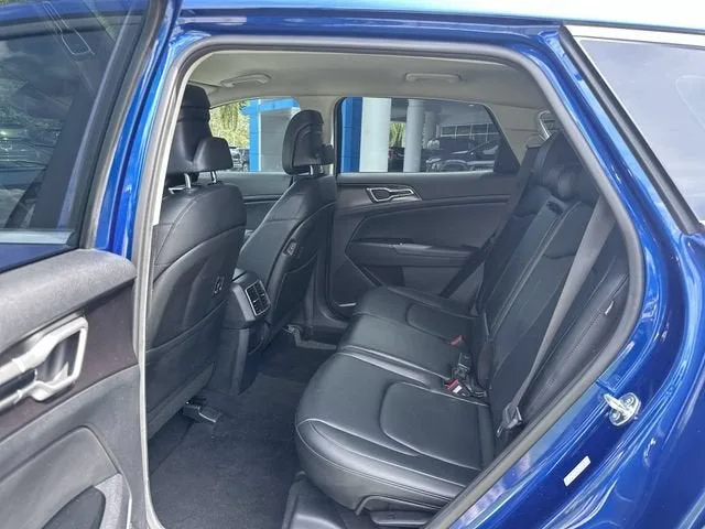 2025 Kia Sportage EX photo 27