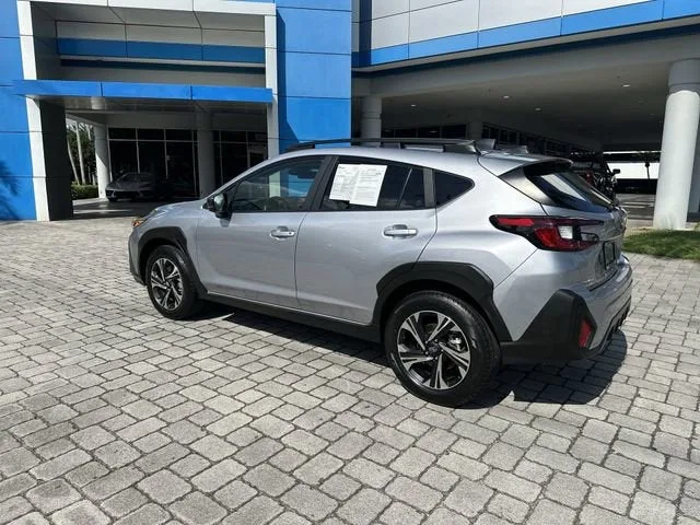 2025 Subaru Crosstrek Premium photo 17
