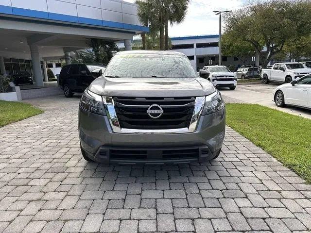 2024 Nissan Pathfinder S photo 18
