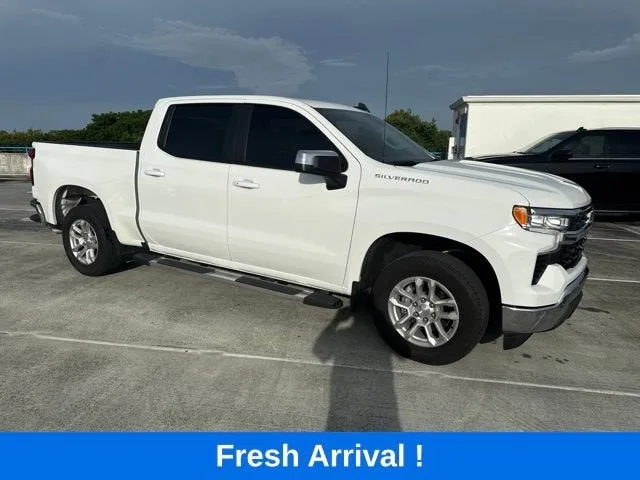 2024 Chevrolet Silverado 1500 LT photo 13