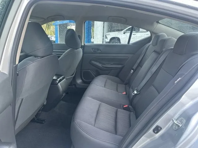 2024 Nissan Altima 2.5 SV photo 27