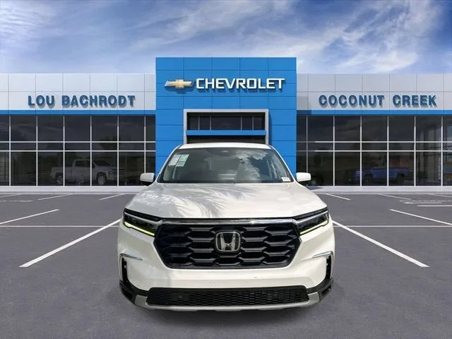 2023 Honda Pilot EX-L 8 Passenger photo 3