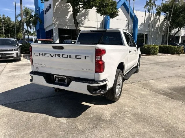 2025 Chevrolet Silverado 1500 Custom photo 37