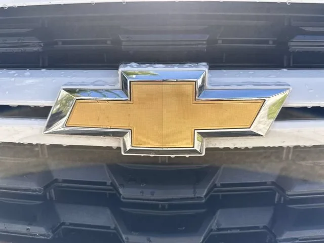 2022 Chevrolet Colorado 2WD LT photo 10