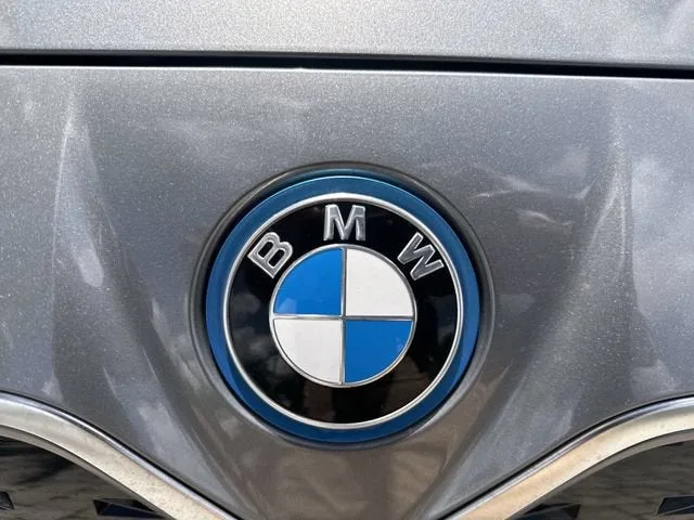 2023 BMW i4 eDrive35 photo 10