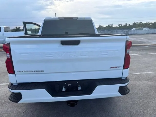 2023 Chevrolet Silverado 1500 RST photo 14