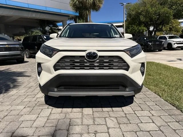 2021 Toyota RAV4 Limited photo 19