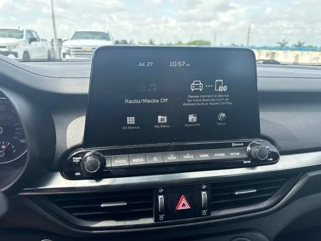2021 Kia Forte GT-Line photo 7