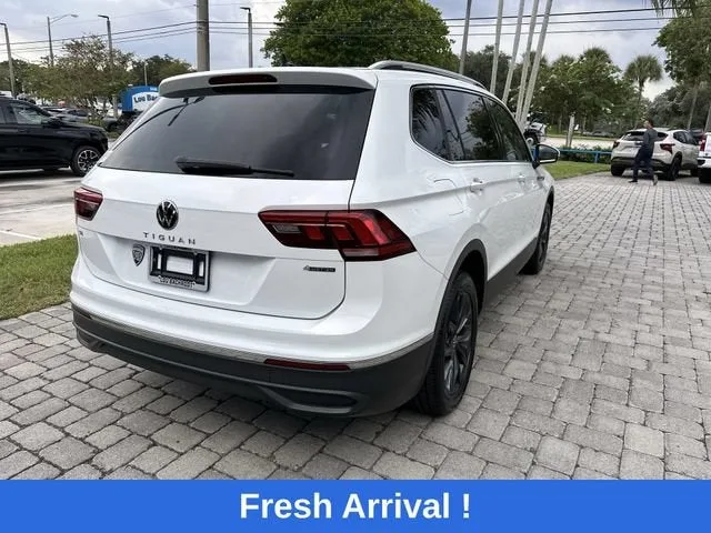 2022 Volkswagen Tiguan SE photo 23