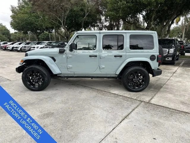 2024 Jeep Wrangler 4xe Sahara photo 32