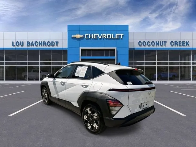 2025 Hyundai Kona SEL photo 6