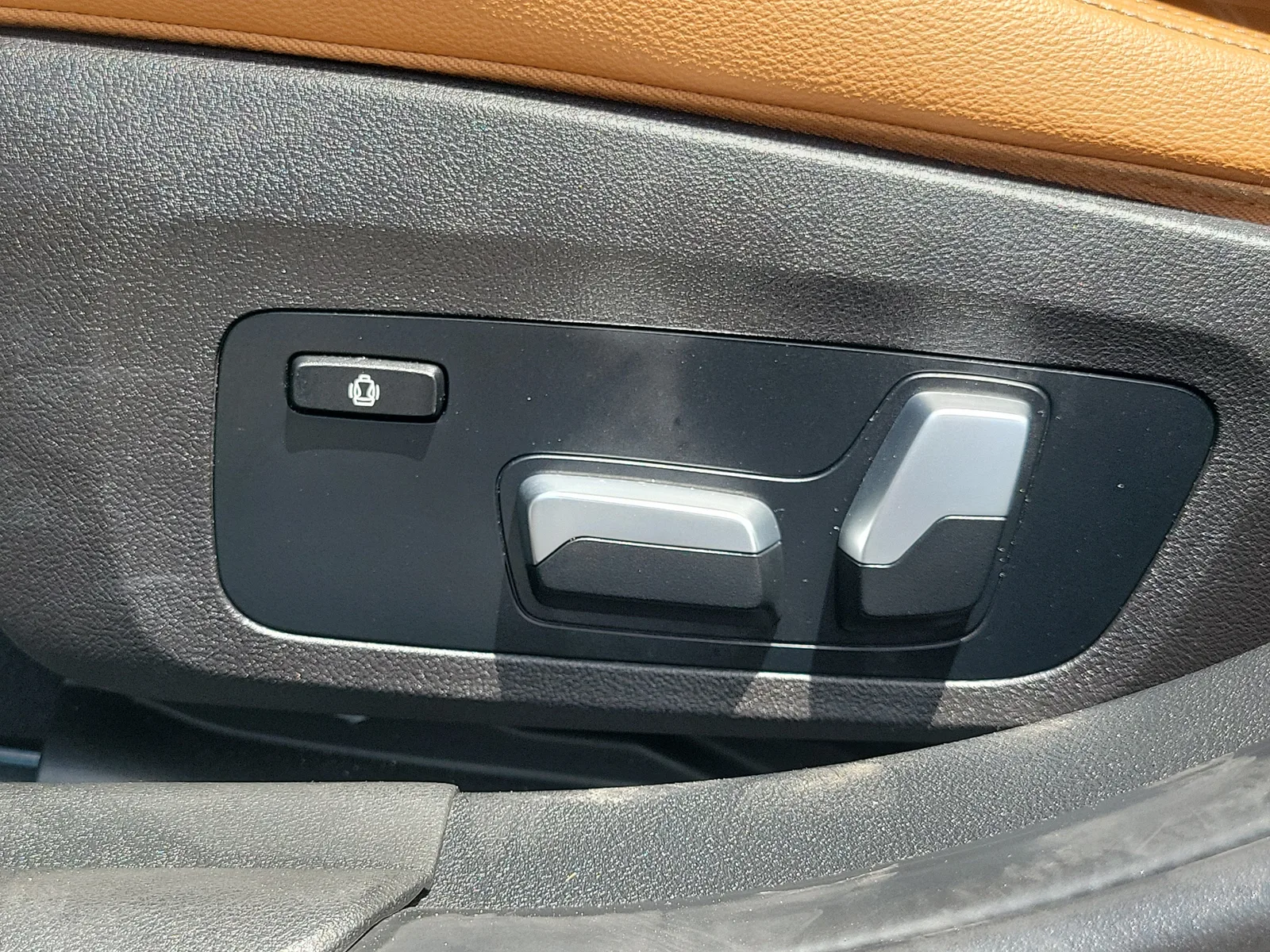 2020 BMW 3 Series 330i photo 25
