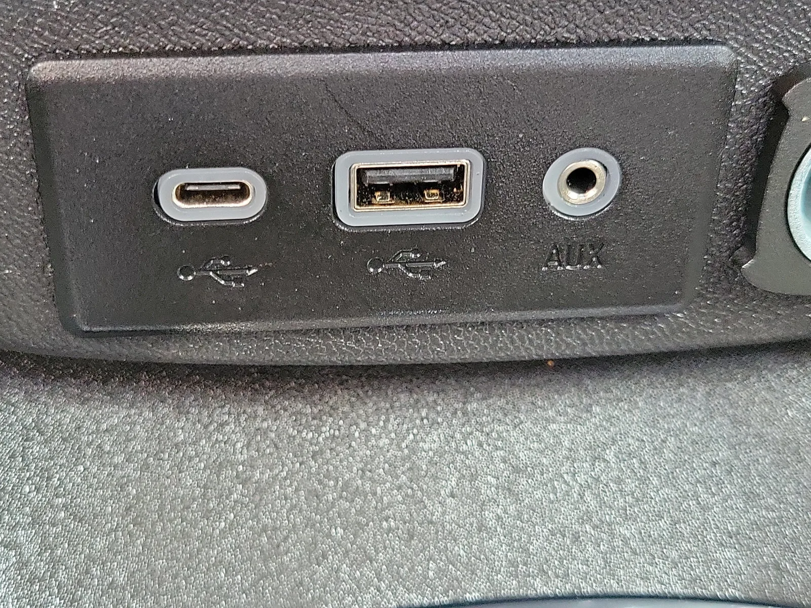 2025 Chevrolet Malibu 1LT photo 32