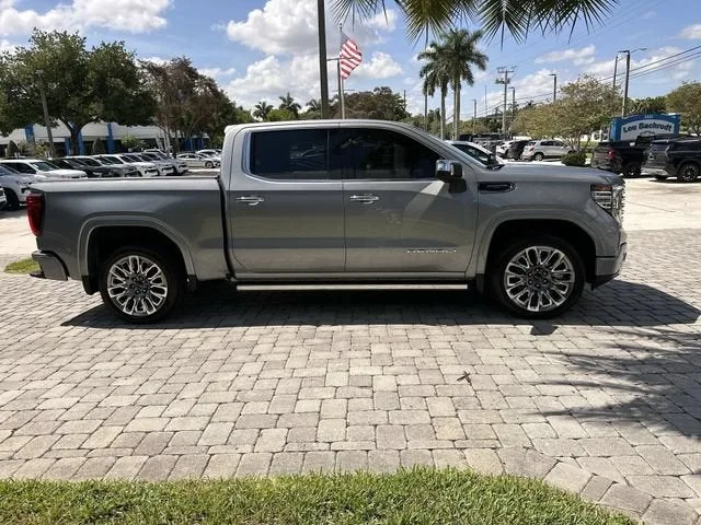 2025 GMC Sierra 1500 Denali Ultimate photo 14