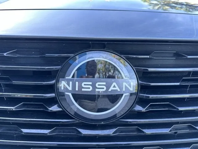 2025 Nissan Sentra SV photo 10