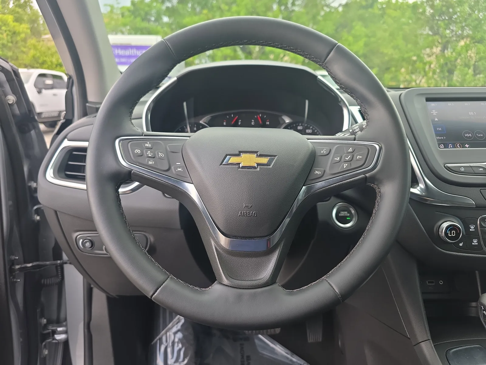 2024 Chevrolet Equinox LT photo 27