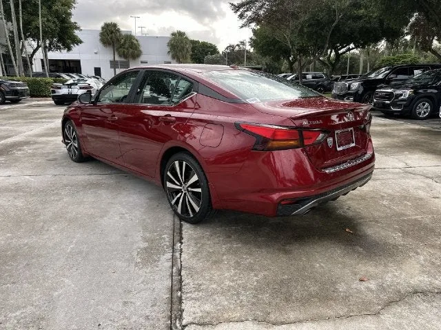 2022 Nissan Altima 2.5 SR photo 34