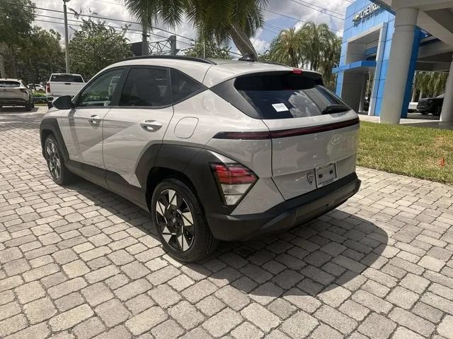 2025 Hyundai Kona SEL photo 34