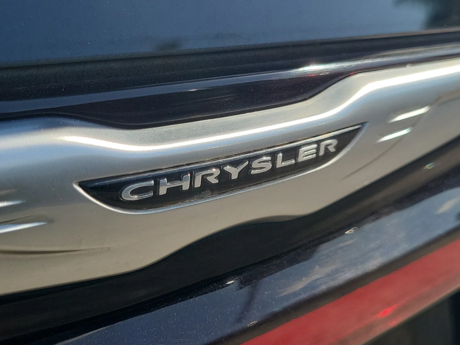 2024 Chrysler Pacifica Hybrid Select photo 10