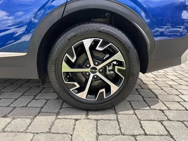 2025 Kia Sportage EX photo 11