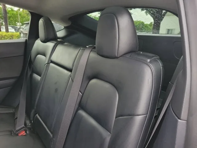 2020 Tesla Model Y Long Range photo 11