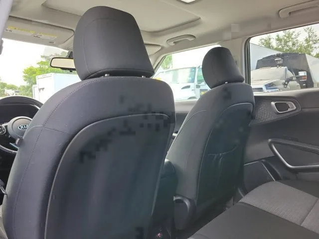 2021 Kia Soul EX photo 16