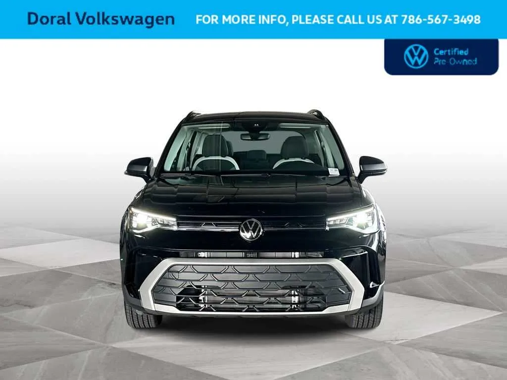2025 Volkswagen Taos S photo 3
