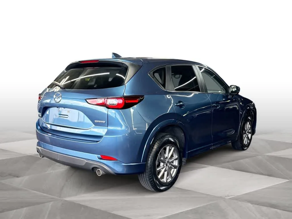 2024 Mazda CX-5 2.5 S Preferred Package photo 8