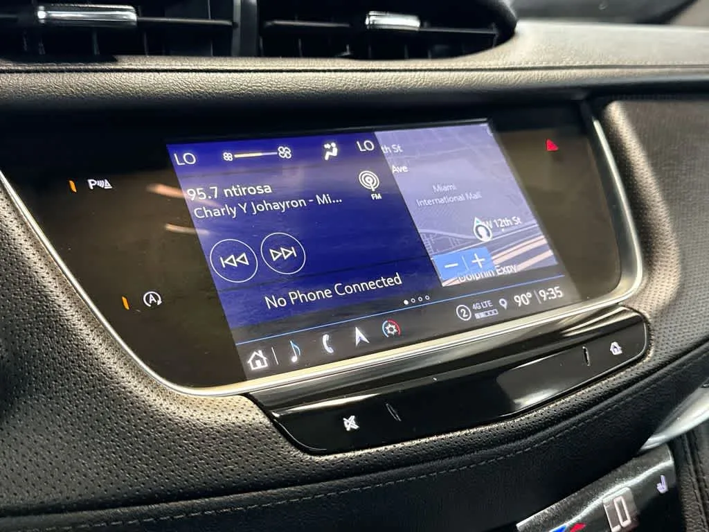 2024 Cadillac XT5 AWD Premium Luxury photo 17
