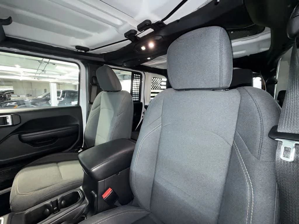 2024 Jeep Wrangler Sport S photo 14